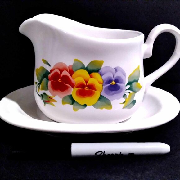 Vintage Corelle Gravy Boat and Drip Tray Pansy Pattern - Picture 6 of 6